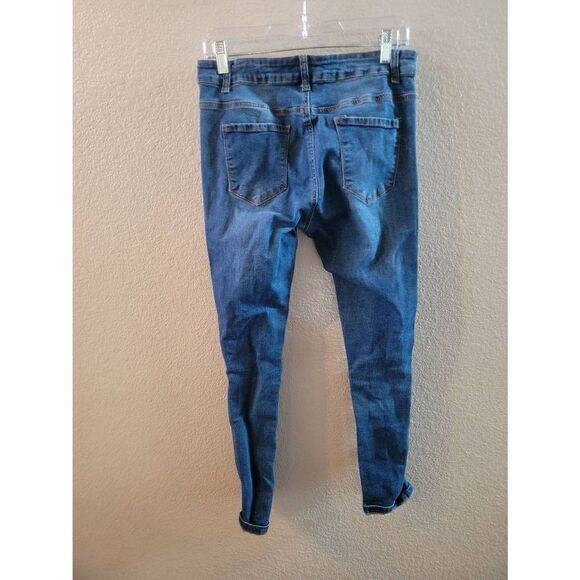 Emme Jordan Womens Denim Jeans Distressed Skinny Blue Wash Size 15 - Picture 2 of 4